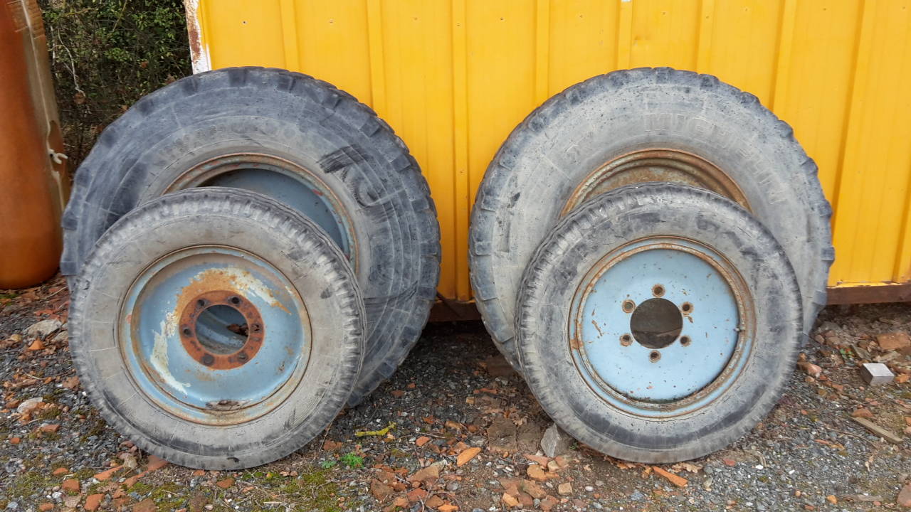 pneu tracteur a vendre