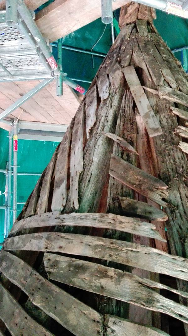 Etat des supports existants après dépose des ardoises sur les tours du château de Celon